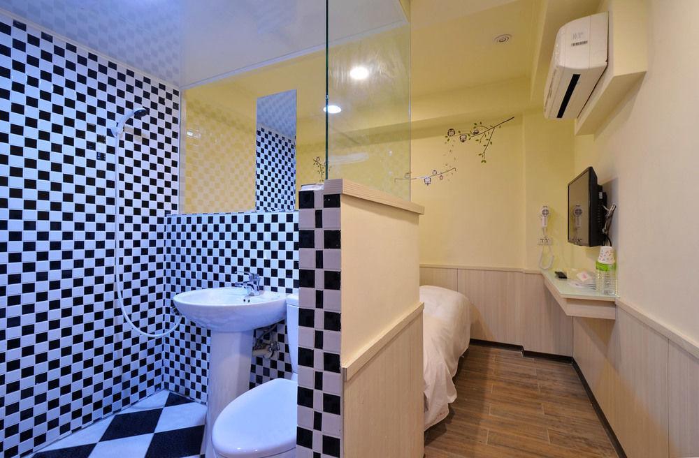 Galaxy Mini Inn Taipeh Exterior foto