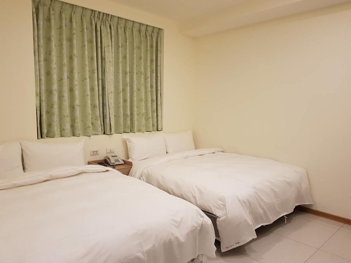 Galaxy Mini Inn Taipeh Exterior foto